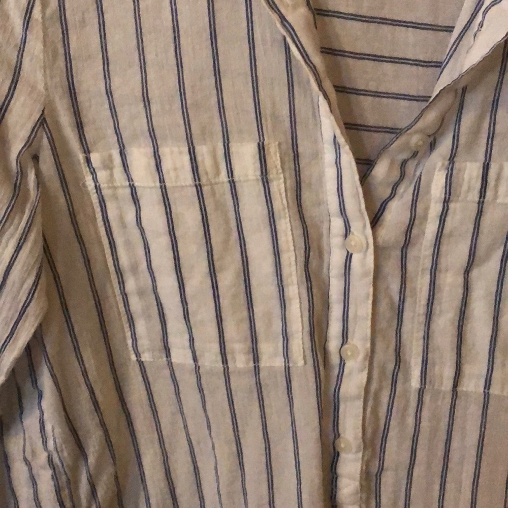 Button down blouse - Picture 3 of 4